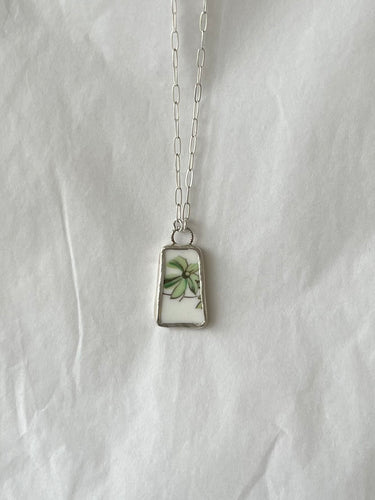 Green Flower Bone China Necklace